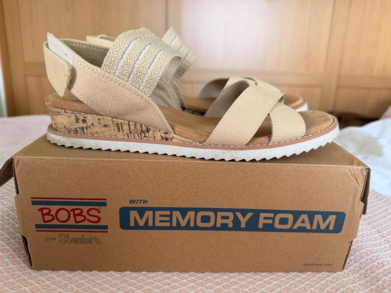 Super comfy memory foam Bob’s sandals with original box.
