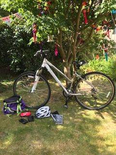 Mountain Bike with Helmet and Bag – Good Condition