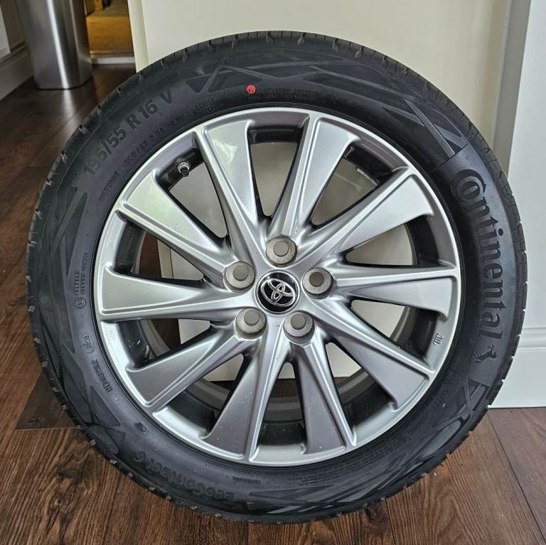 Toyota yaris 2021 onwards 16inch alloy wheel and tyre