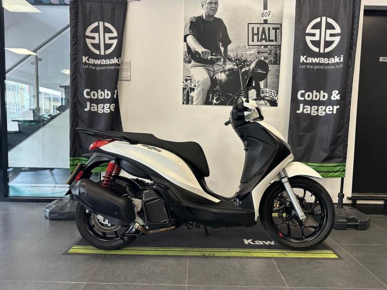 PIAGGIO MEDLEY 125 S-LEARNER LEGAL-LOW MILEAGE
