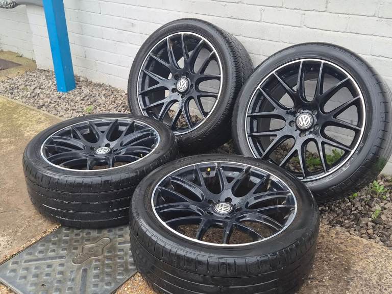 🌟Vw T5 T6 20 Inch alloy wheels 5x120 with TYRES 6M++ 