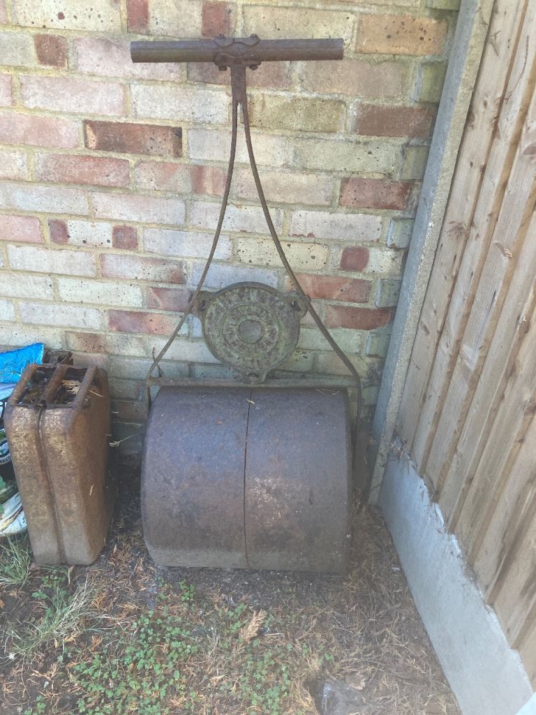 Vintage Garden Roller – Heavy Duty, Fair Condition