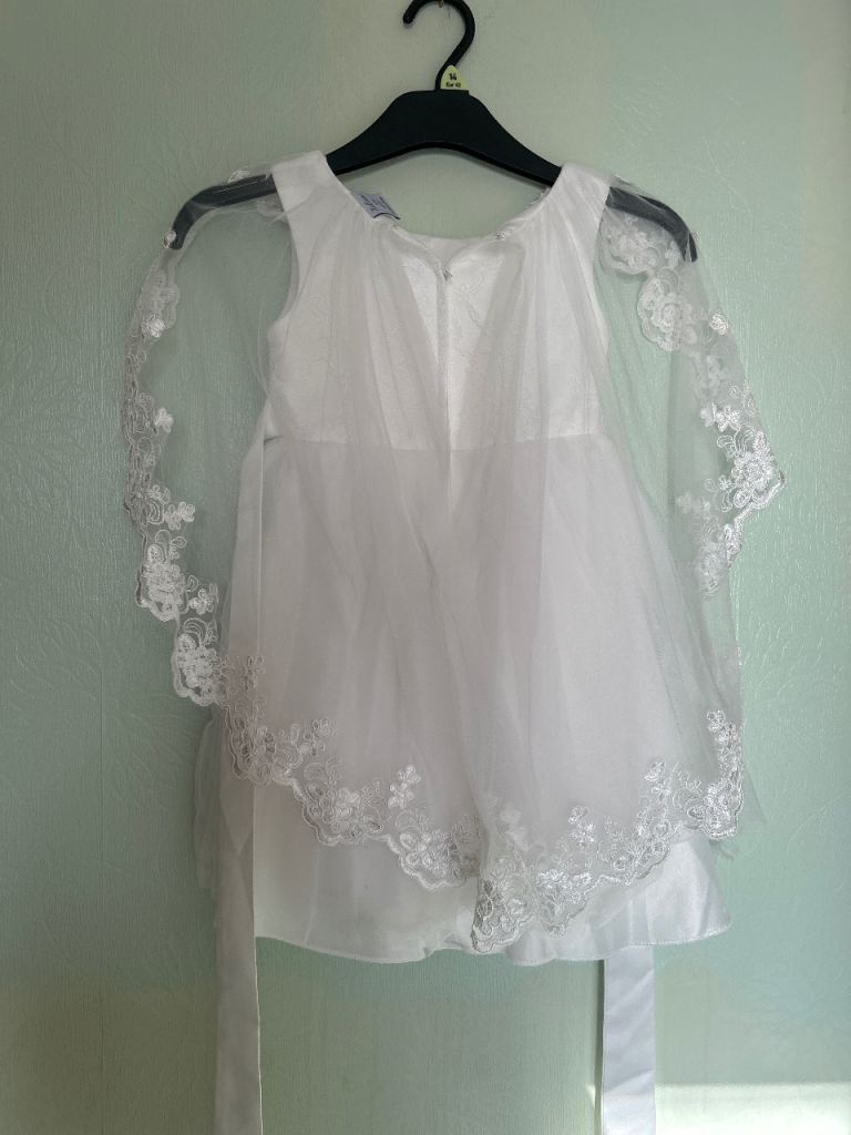 white elegant dress  3-4 yrs old