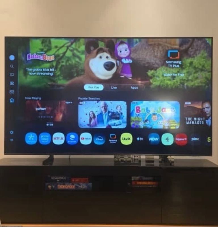 Samsung 85” BU8000 Crystal UHD 4K Smart TV 