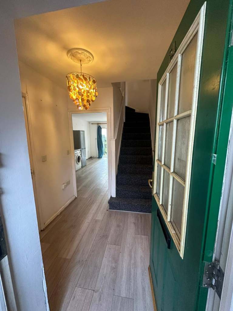 4 Bed 3 Bathroom Terraced House to Rent in Barking, Ilford - IG1 2LB