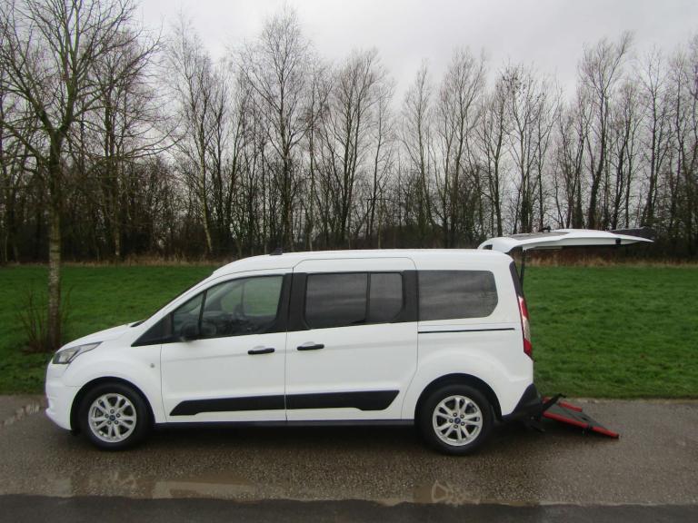 2022 Ford Grand Tourneo Connect 1.5 Tdci Automatic WHEELCHAIR ACCESSIBLE VEHICLE WAV MPV Diesel A...