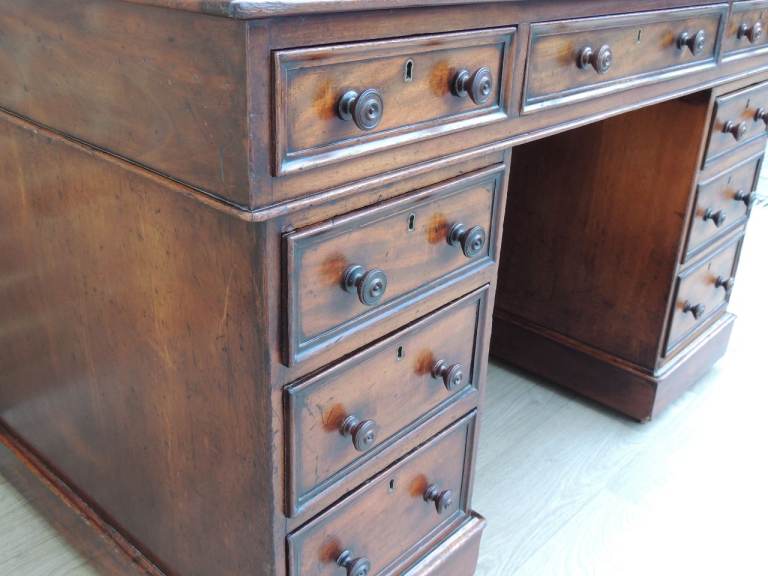 Antique Victorian Pedestal Desk (UK Delivery)