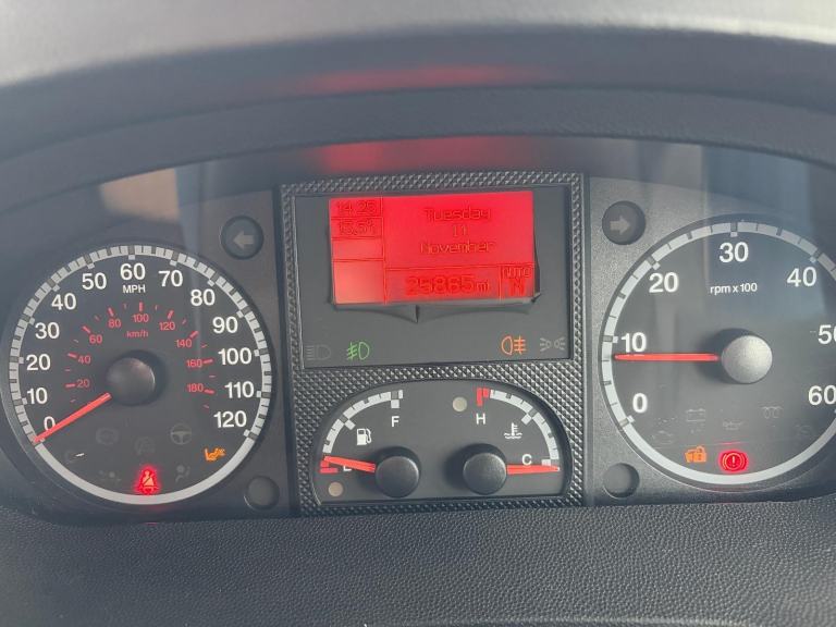 Auto Trail Frontier Delaware 4 berth 2013 **AUTO**GREAT CONDITION**