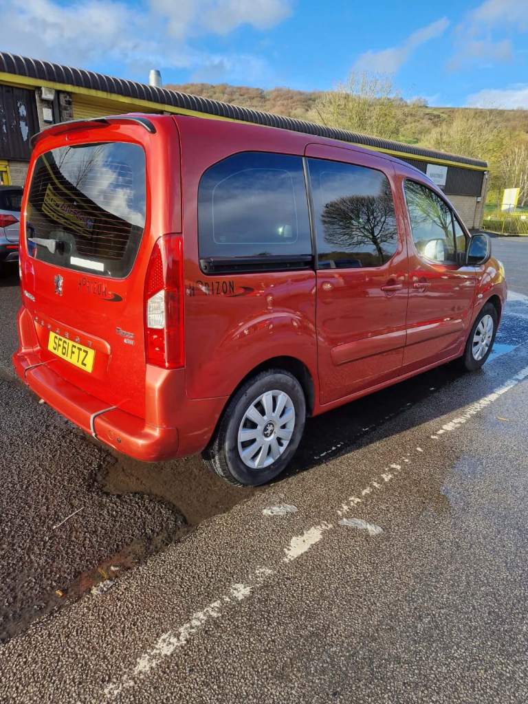 Peugeot, PARTNER TEPEE, MPV, 2011, Semi-Auto, 1560 (cc), 5 doors