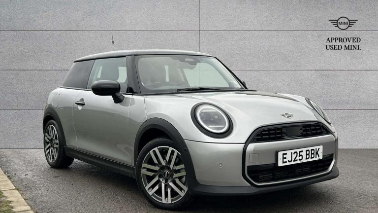 2025 MINI Cooper 1.5 C Classic 3dr Auto HATCHBACK PETROL Automatic