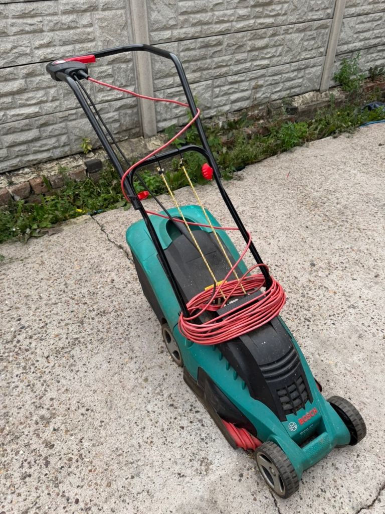 Bosch Rotak 34 R Electric Lawnmower – Excellent Garden Mower | Fully Working | Delivery