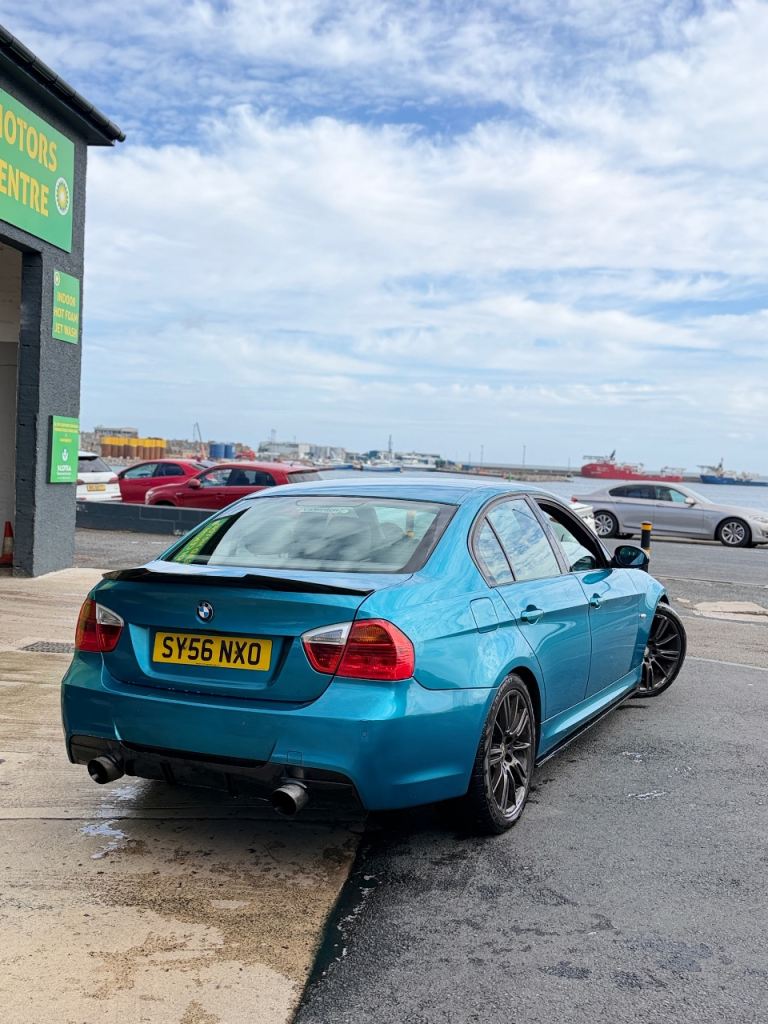 BMW, 3 SERIES, Saloon, 2006, Manual, 1995 (cc), 4 doors