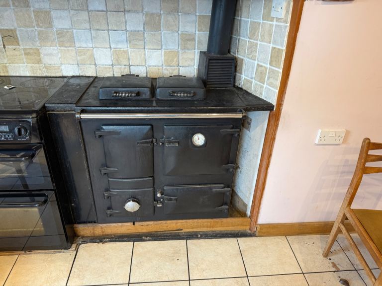 Range Aga Rayburn oil fired Oven Cooker