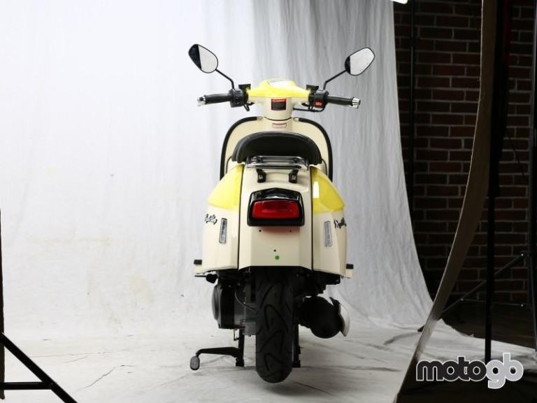 Royal Alloy GP 125cc Modern Classic Retro Automatic Moped Scooter For Sale