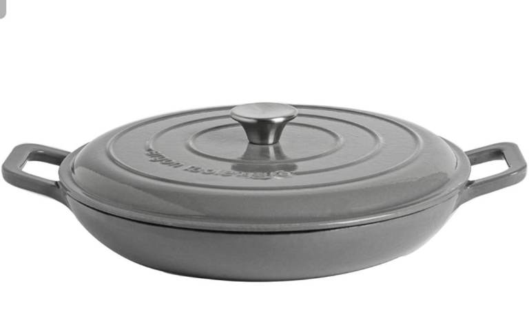 Casserole dish