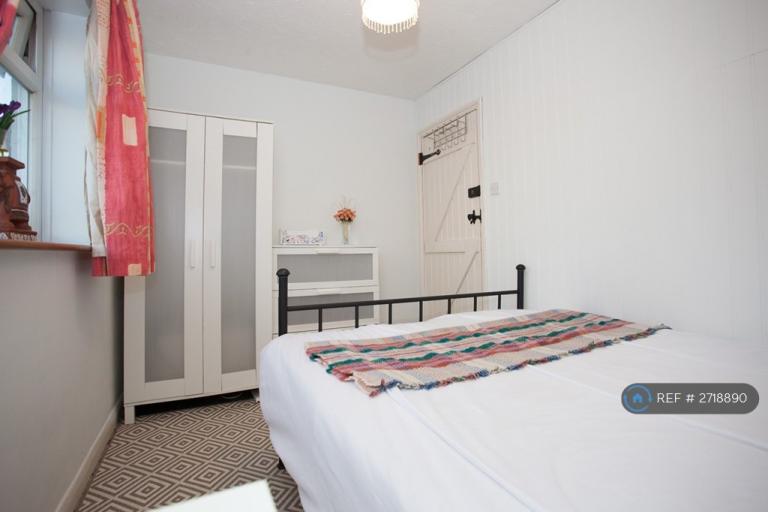 1 bedroom in High Street, Needingworth, St. Ives, PE27 (#2718890)