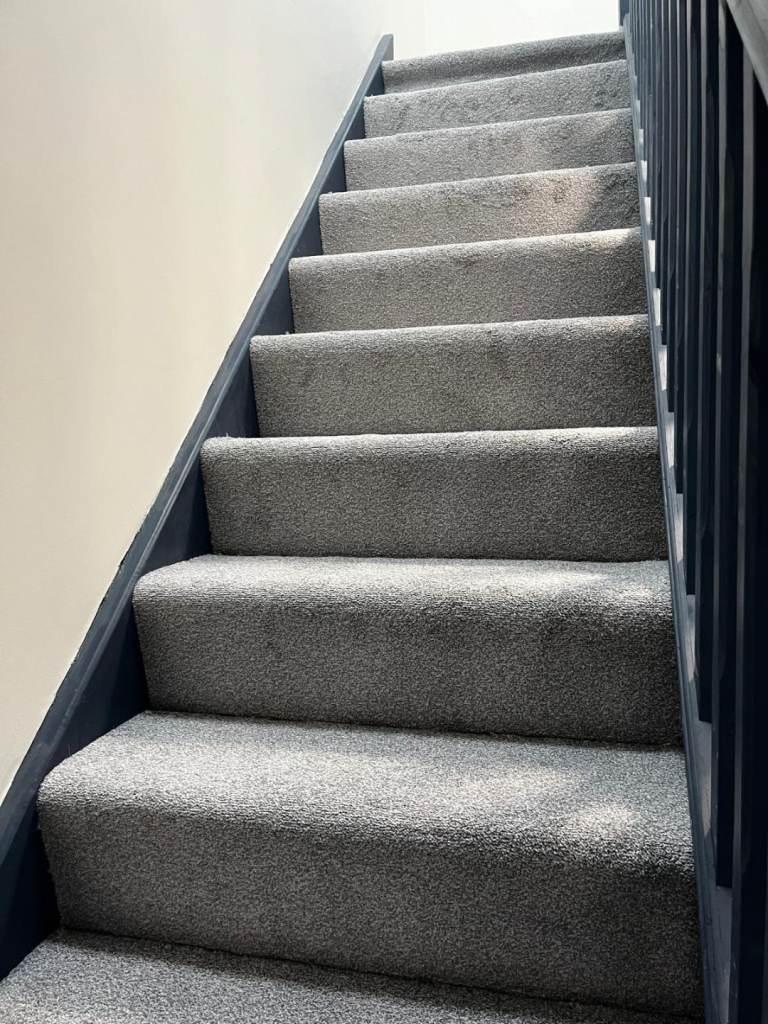 MT Carpets and Laminate flooring Supplier and fitting 