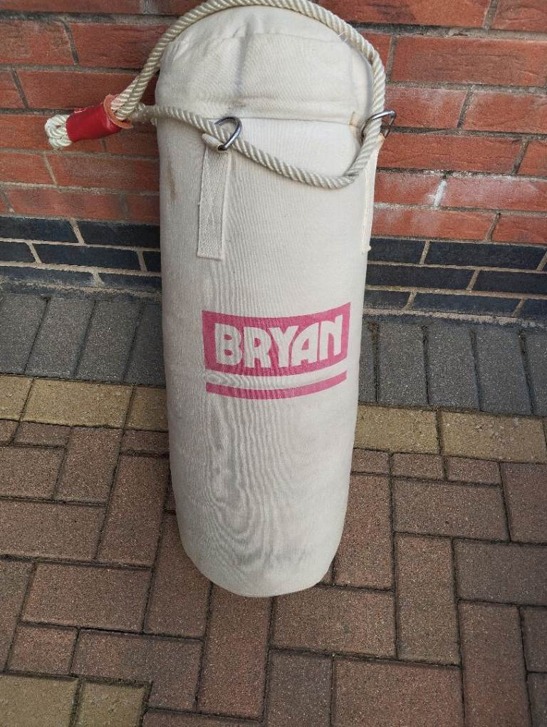 Bryan heavy punch bag, ideal for boxing, martial arts, or home gym