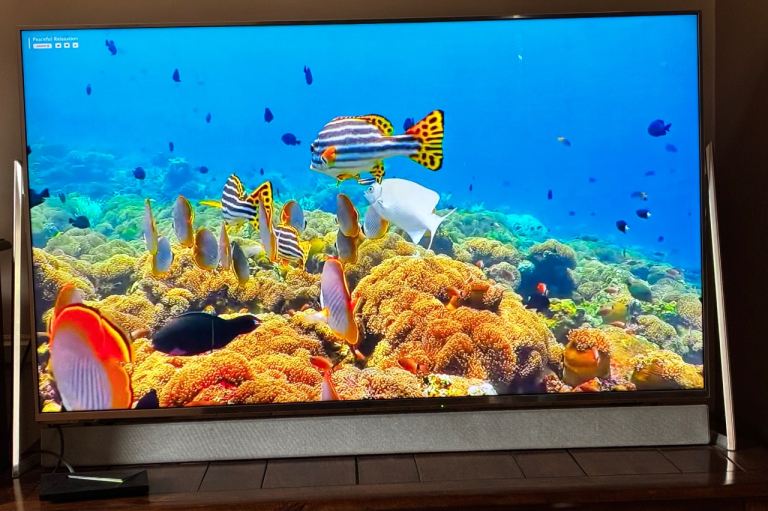 Panasonic TX‑50DX802B – 50” 4K UHD TV with Integrated Soundbar – very good condition 