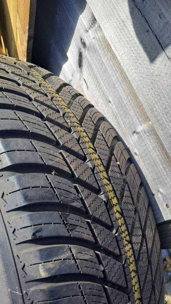 235/60/18 nexus tyres x2