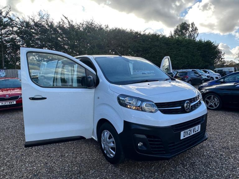 2021 Vauxhall Vivaro 2900 1.5d 100PS Dynamic H1 Van PANEL VAN DIESEL Manual