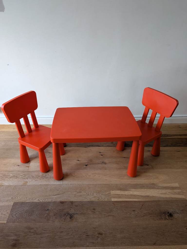 Kids ikea table with 2 chairs