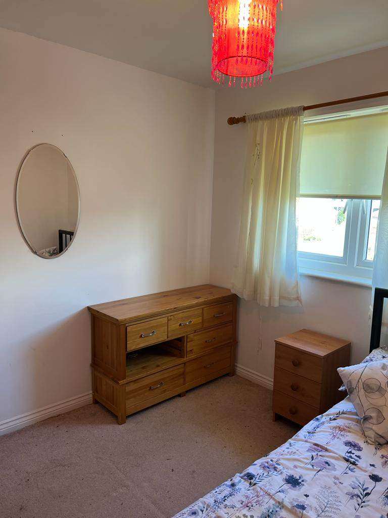DOUBLE ROOM TO LET