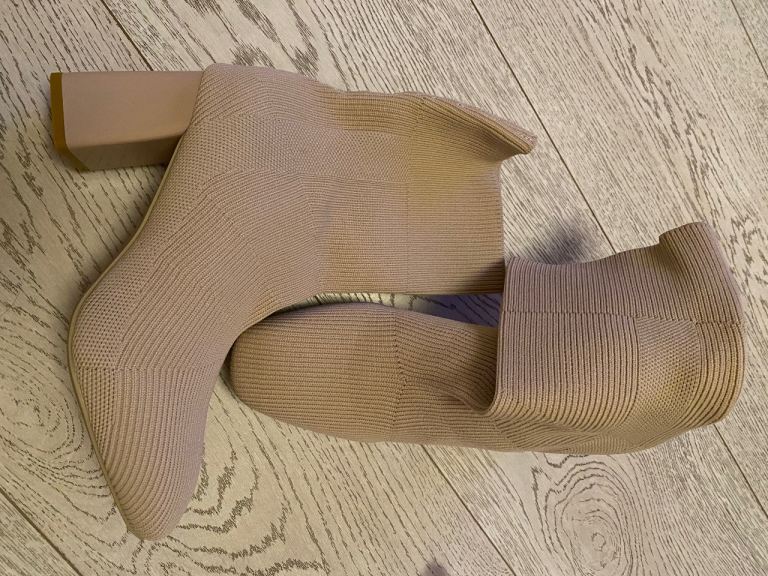 Women’s Beige Ankle Boots Size 5 New