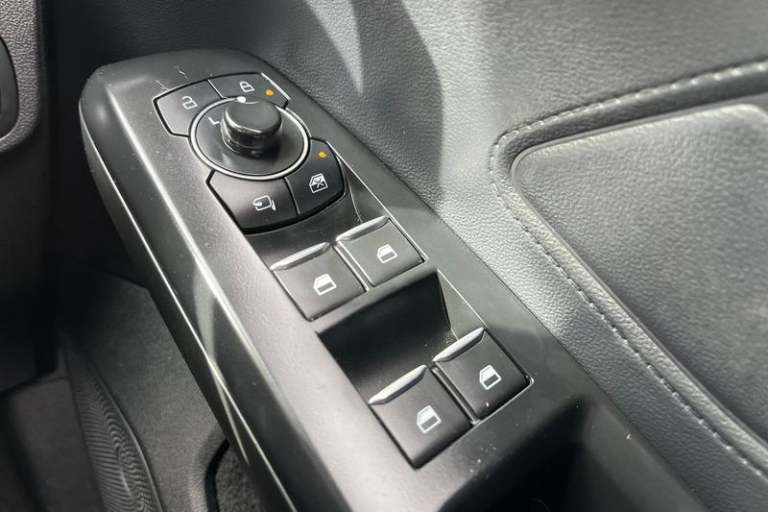 2022 Ford Focus 1.0 EcoBoost ST-Line Vignale 5dr ** Sync 4 - Heated Seats / Steering Wheel  Hatch...