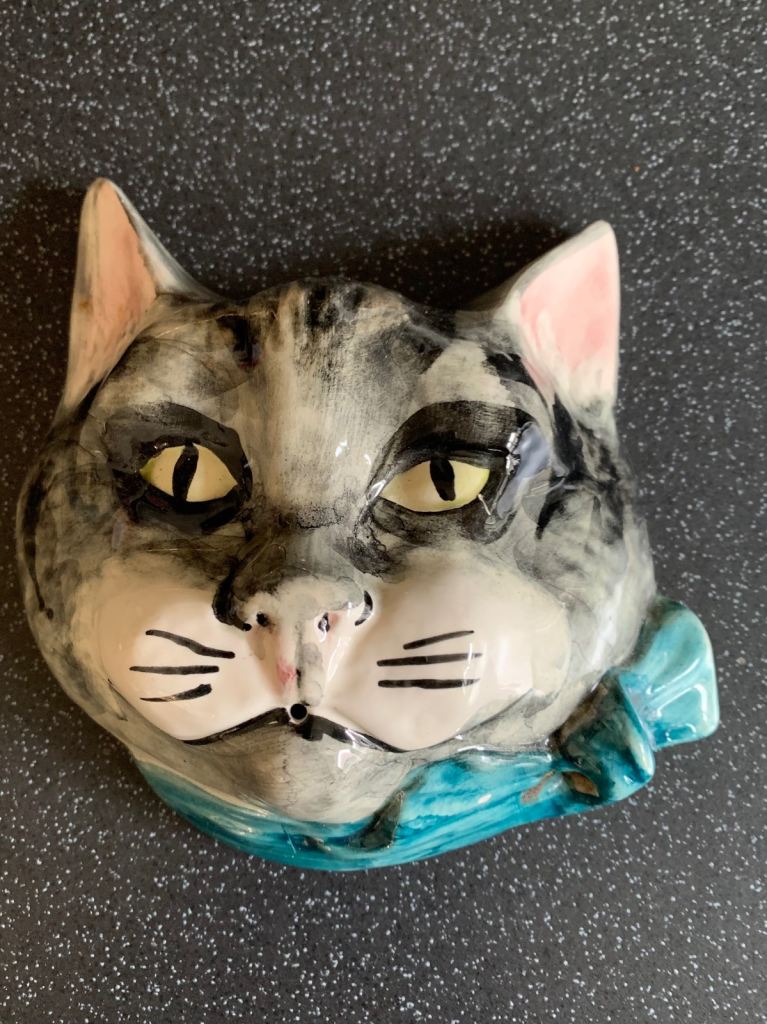 Vintage cat string dispenser 