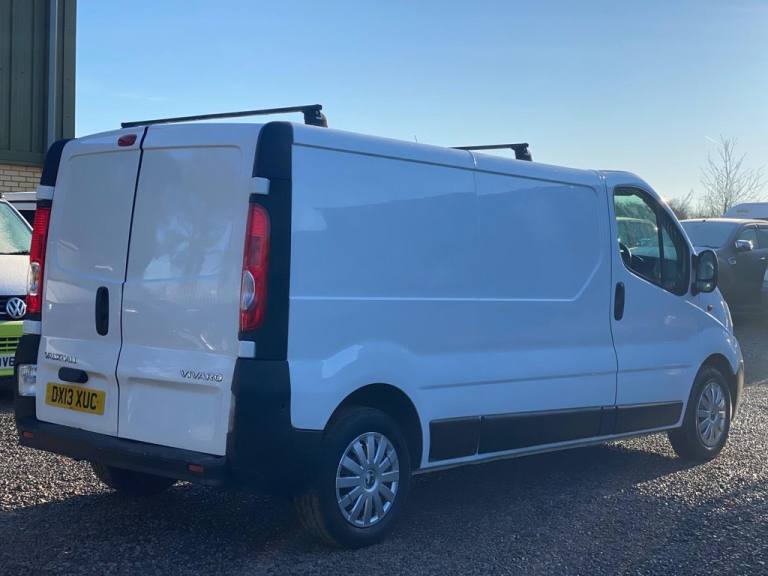 2013 Vauxhall Vivaro 2.0CDTI [115PS] Van 2.9t Euro 5 PANEL VAN DIESEL Manual