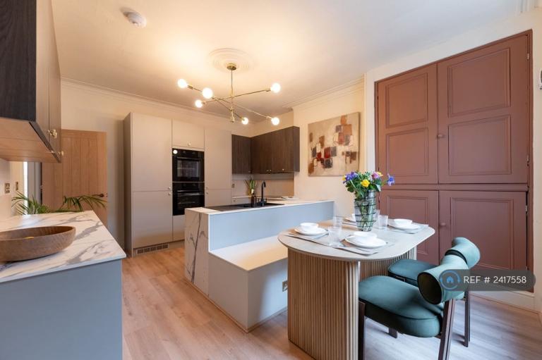 1 bedroom in Hough Lane, Leeds, LS13 (#2417558)