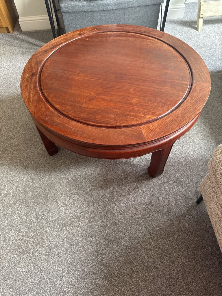 Round Wooden Coffee Table – Good Condition