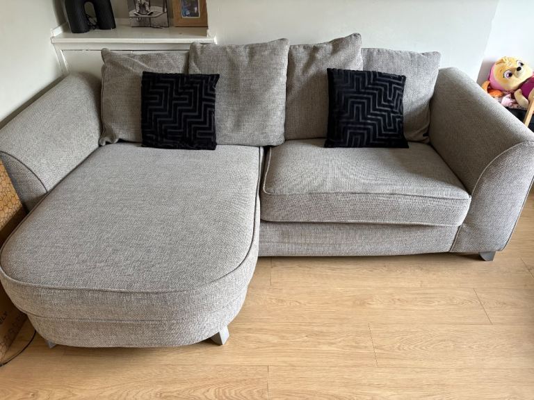 Hornby 3 seat Sofa with cuddle chair
