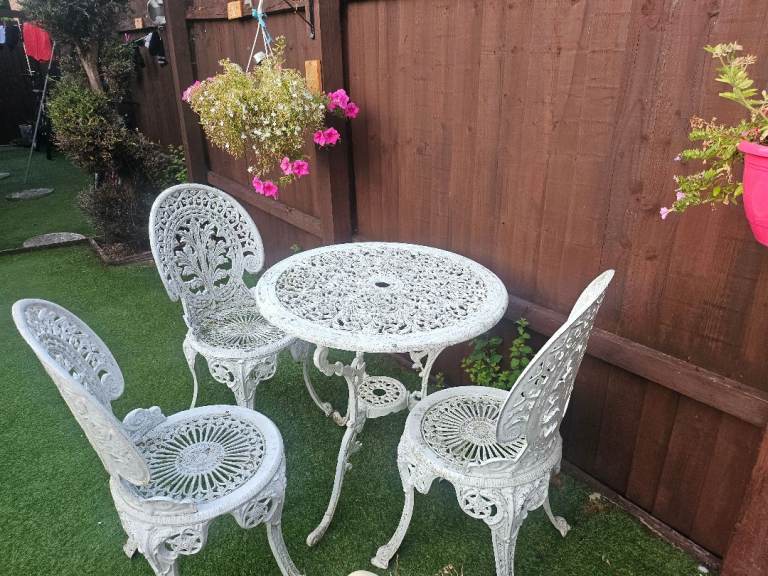 Beautiful garden set