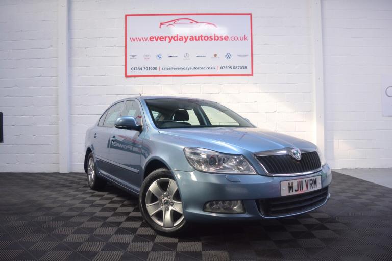 2011 Skoda Octavia 1.6 TDI CR Elegance 5dr HATCHBACK Diesel Manual