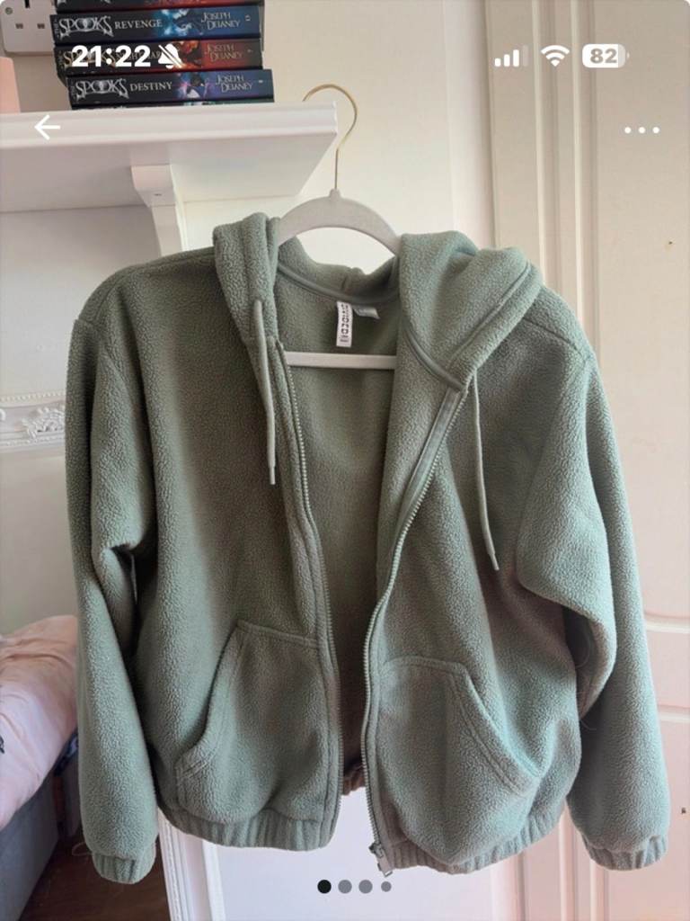 H&M Basic Divided zip up hoodie