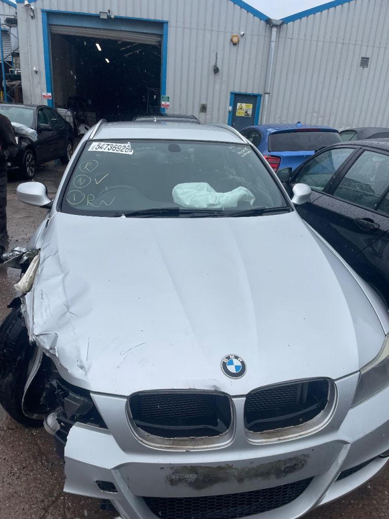 BMW 320D E91 E90 LCI BREAKING HEADLIGHT WING RADPACK DOOR MIRROR REAR BUMPER BOOTLID ELECTRONICS