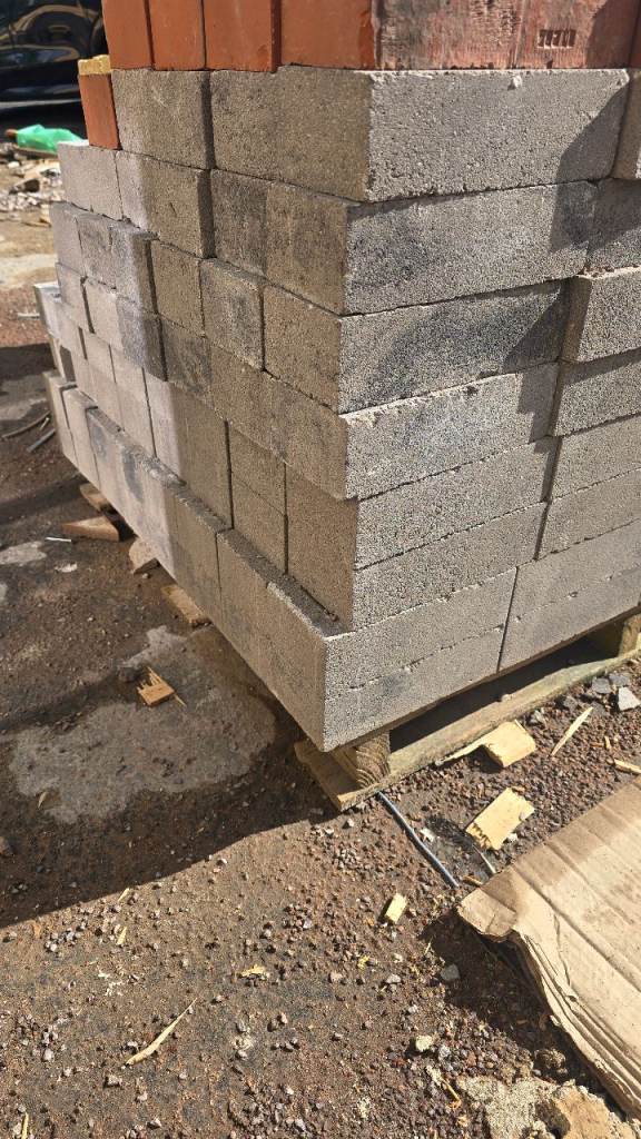 Grey bricks