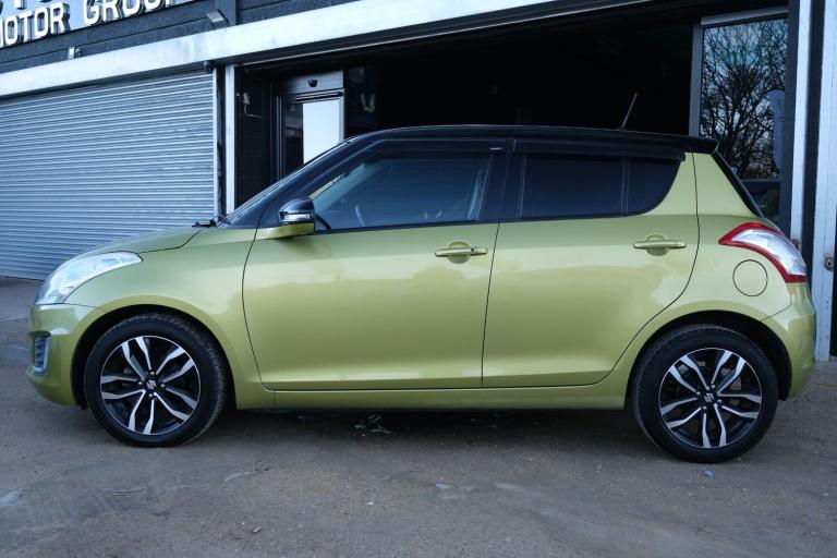 2025 Suzuki Swift 1.2 SZ4 Hatchback 5dr Petrol Auto Euro 6 (94 ps) PETROL Automatic