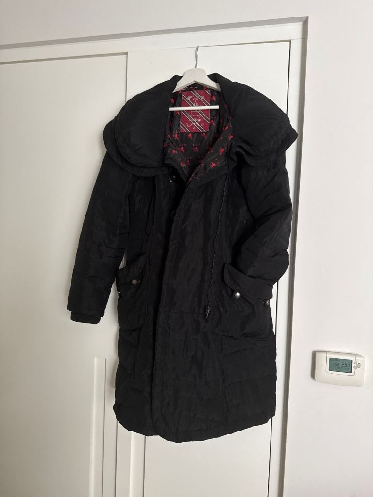 Black Padded Winter Coat – Good Condition