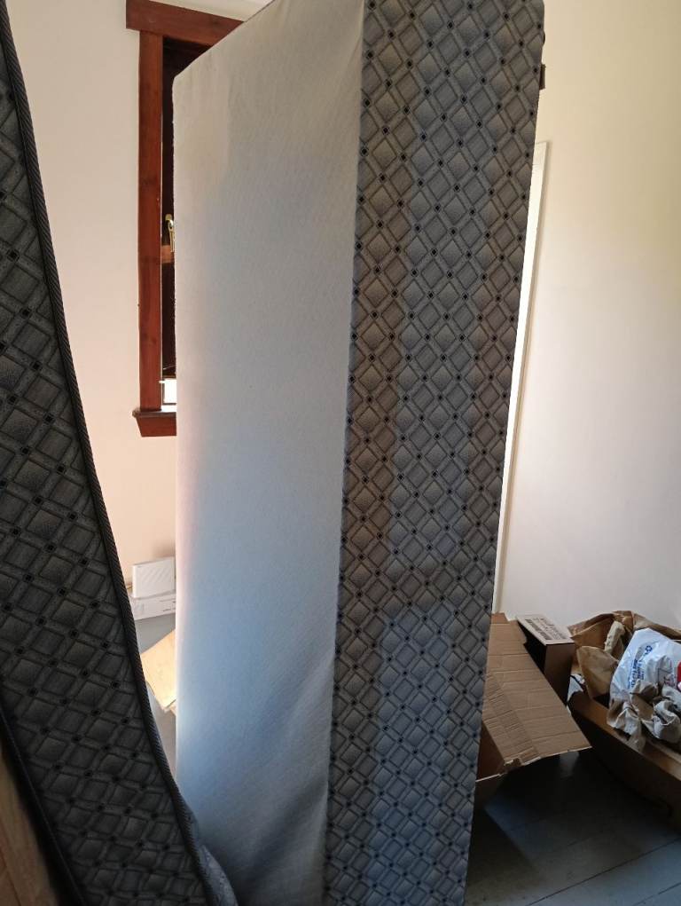 Single Divan Bed Base – Good Condition Fabric