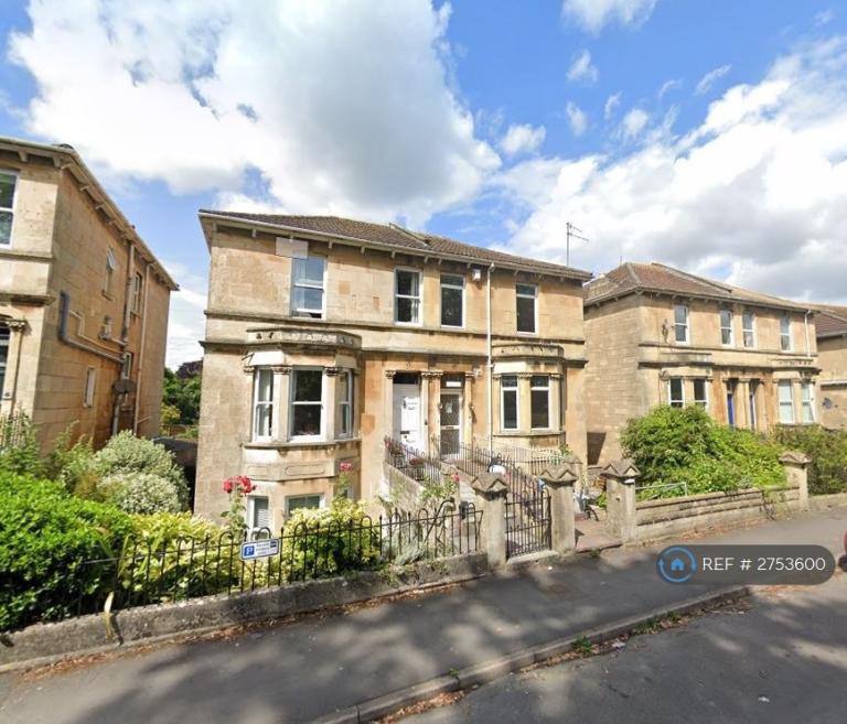 8 bedroom house in Lower Oldfield Park, Bath, BA2 (8 bed) (#2753600)
