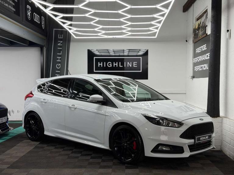 2017 Ford Focus 2.0T EcoBoost ST-3 5dr HATCHBACK PETROL Manual