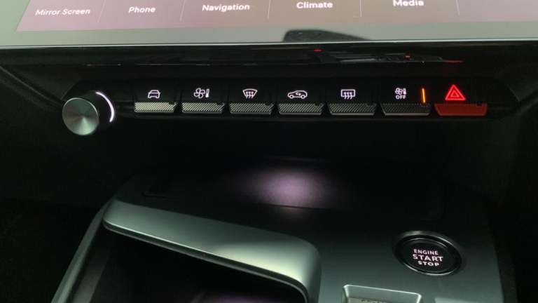 2024 Peugeot 308 115kW First Edition 54kWh 5dr Auto HATCHBACK ELECTRIC Automatic