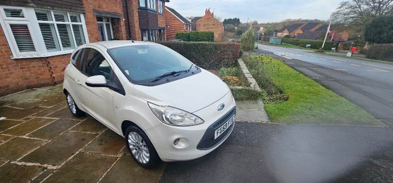 Ford, KA, Hatchback, 2010, Manual, 1242 (cc), 3 doors
