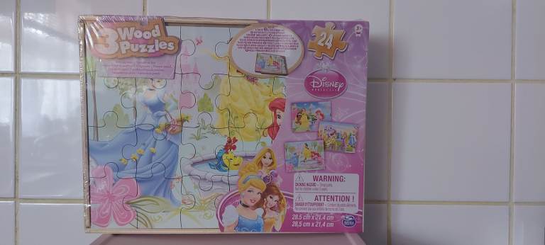 Disney Princess wooden puzzle. 