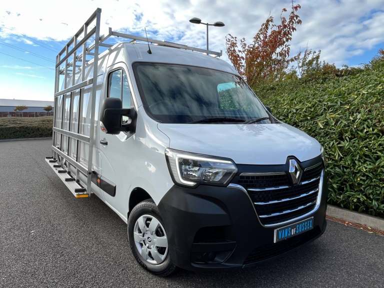 2022 Renault Master 2.3 dCi 35 BUSINESS + FRAIL & LADDER  AIR-CON  FWD LWB MED