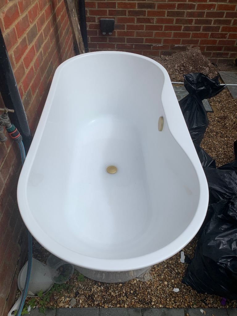Modern Freestanding Slipper Bath Tub 1700mm White + Brushed Brass Waste