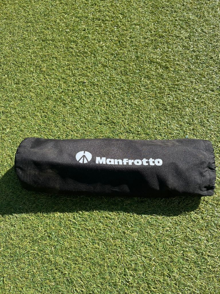 Manfrotto Tripod with Carry Bag – Great Condition